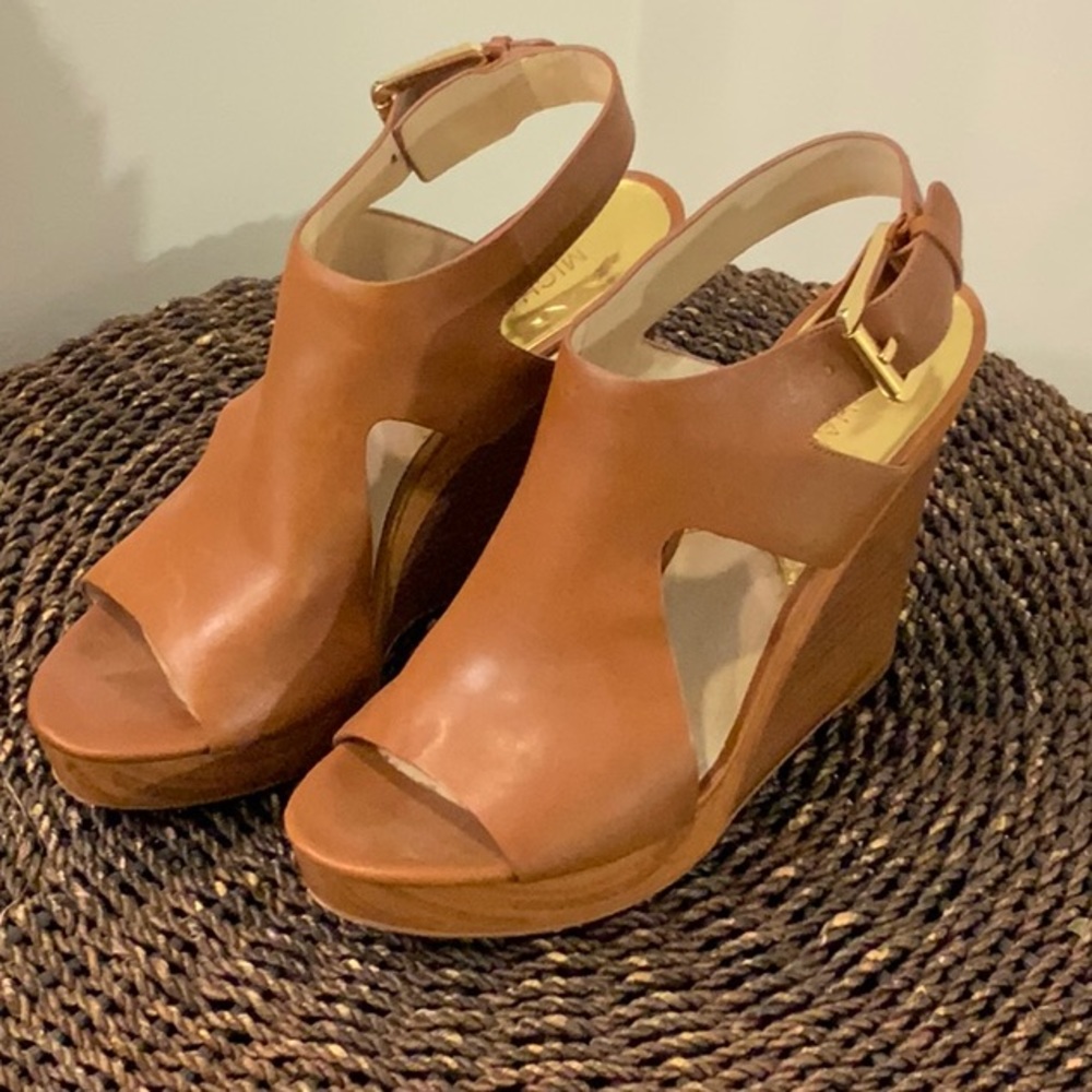 MICHAEL Michael Kors Wedge Sandal S 8.5
